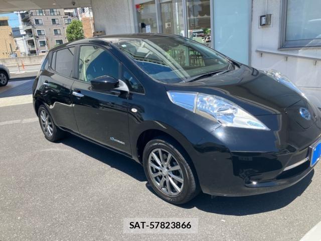 Nissan LEAF 2017-03 8100053-1