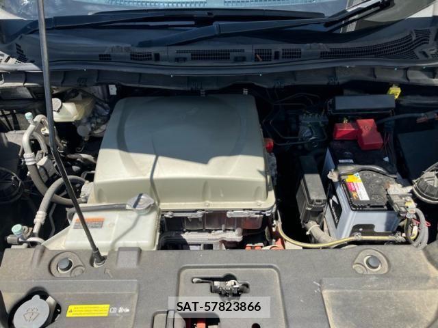 Nissan LEAF 2017-03 8100053-24