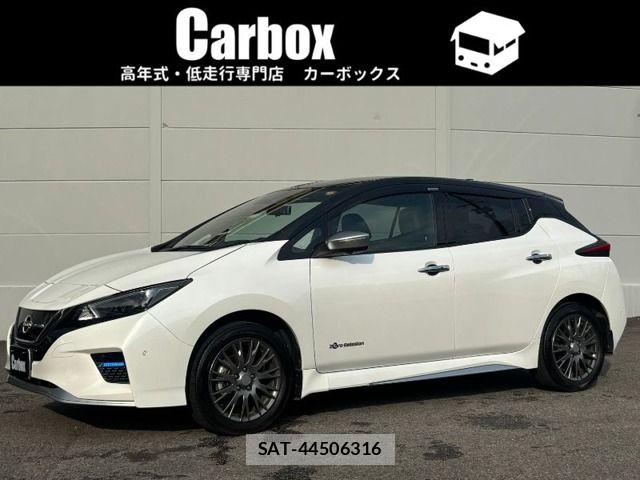 Nissan LEAF 2022-09 8130931-0