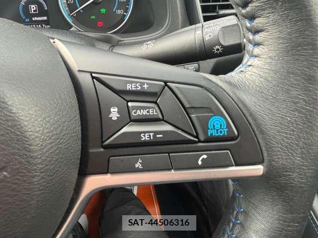 Nissan LEAF 2022-09 8130931-14