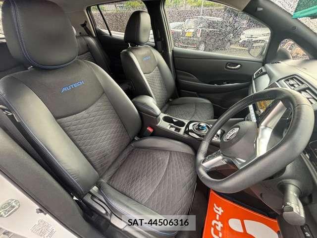 Nissan LEAF 2022-09 8130931-1
