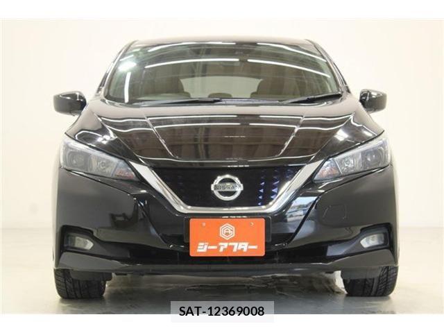 Nissan LEAF 2017-12 8130947-7