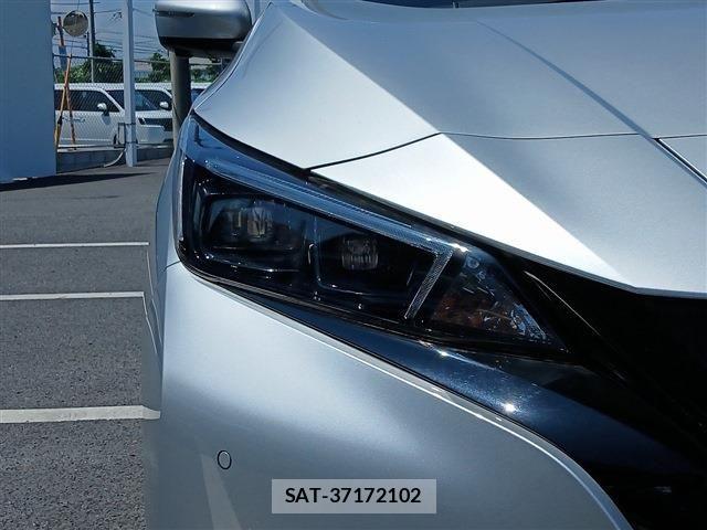 Nissan LEAF 2022-06 8130941-10