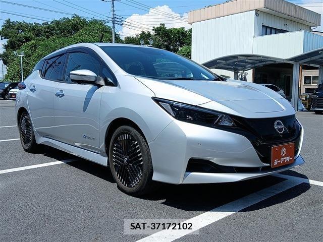 Nissan LEAF 2022-06 8130941-19