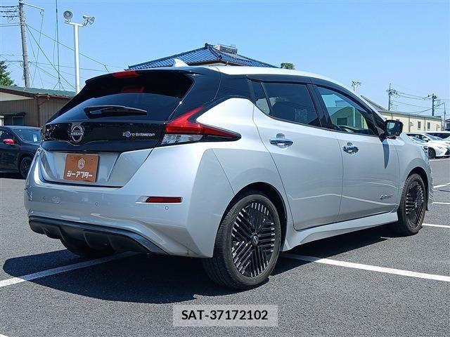Nissan LEAF 2022-06 8130941-20