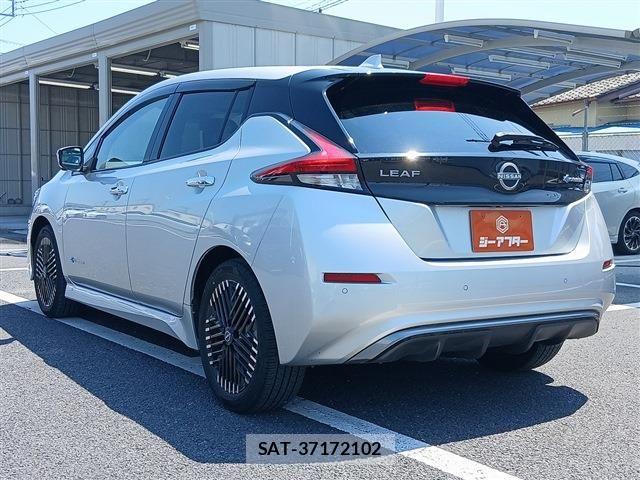 Nissan LEAF 2022-06 8130941-21