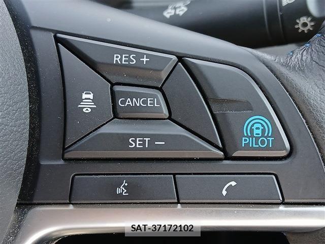 Nissan LEAF 2022-06 8130941-3