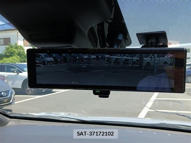 Nissan LEAF 2022-06 8130941-4