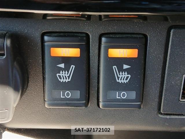 Nissan LEAF 2022-06 8130941-5