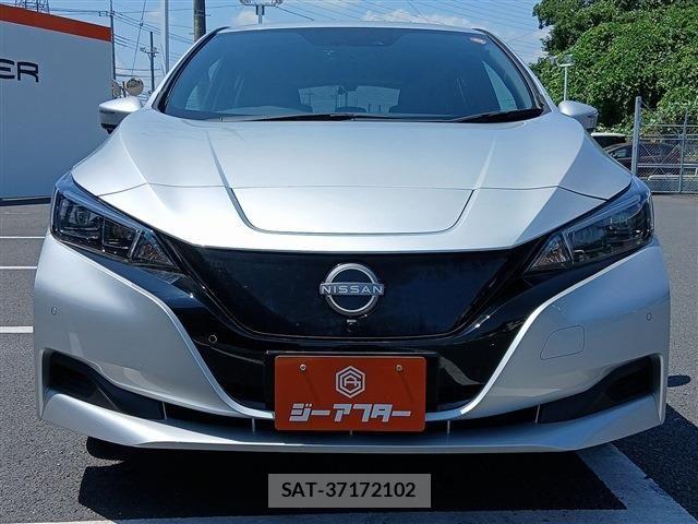 Nissan LEAF 2022-06 8130941-6