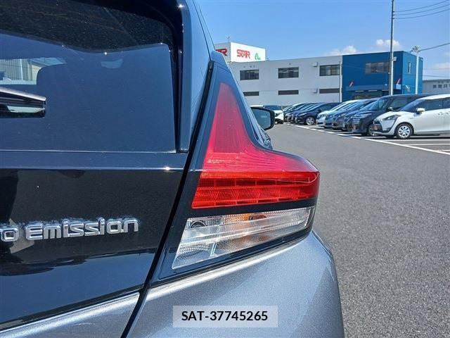 Nissan LEAF 2020-02 8130949-11