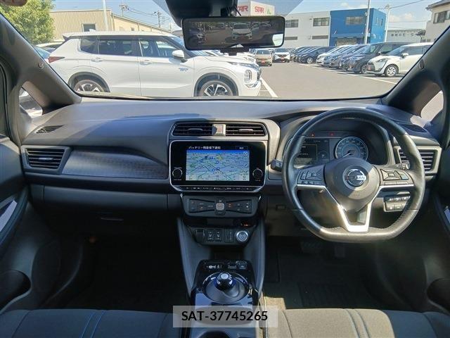 Nissan LEAF 2020-02 8130949-16