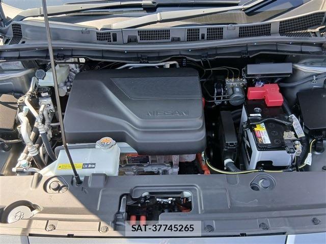Nissan LEAF 2020-02 8130949-18