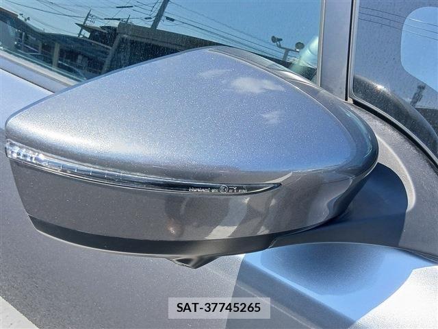Nissan LEAF 2020-02 8130949-27