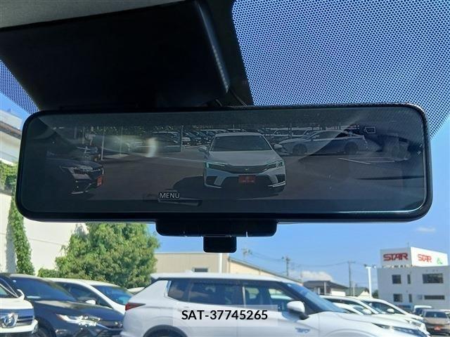 Nissan LEAF 2020-02 8130949-4