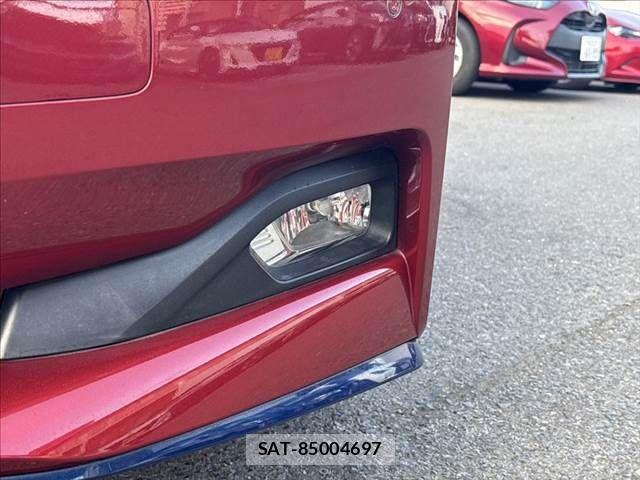 Nissan LEAF 2019-12 8130942-24