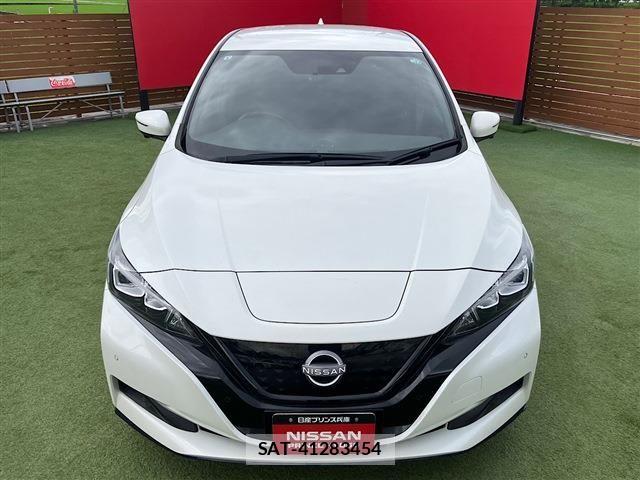 Nissan LEAF 2021-09 8130936-8