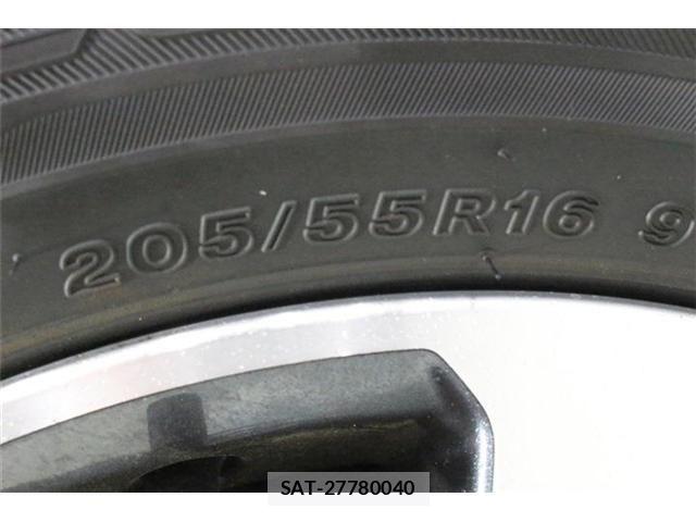 Nissan LEAF 2022-01 8146039-21