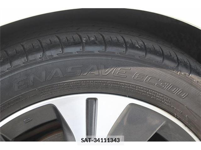 Nissan LEAF 2022-03 8146040-21