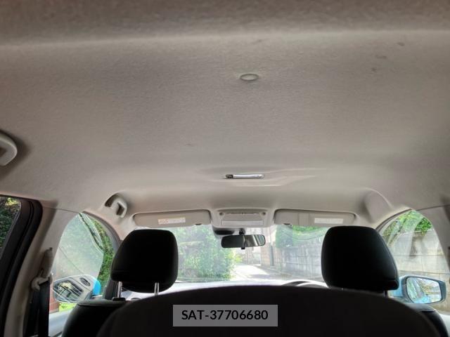 Nissan LEAF 2016-01 8146041-11
