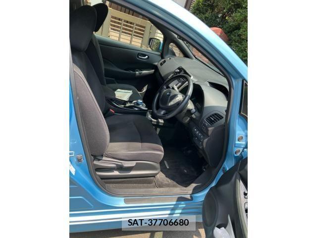 Nissan LEAF 2016-01 8146041-13