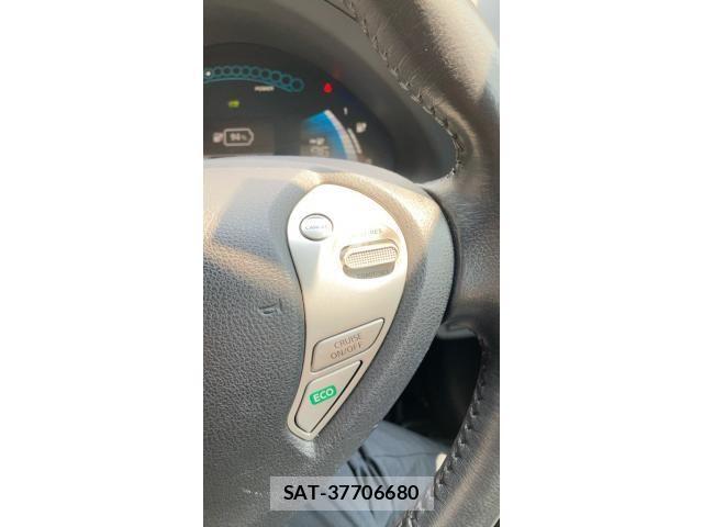 Nissan LEAF 2016-01 8146041-18