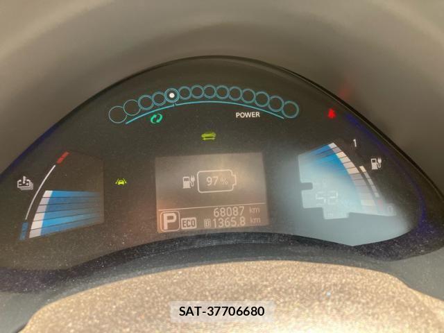 Nissan LEAF 2016-01 8146041-20