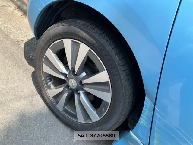 Nissan LEAF 2016-01 8146041-8