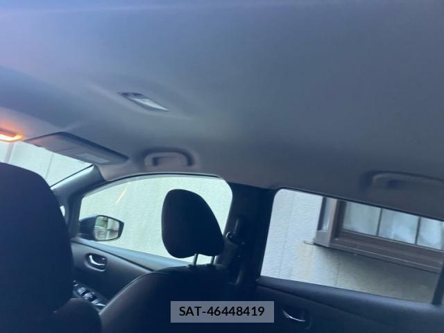 Nissan LEAF 2017-11 8158669-12