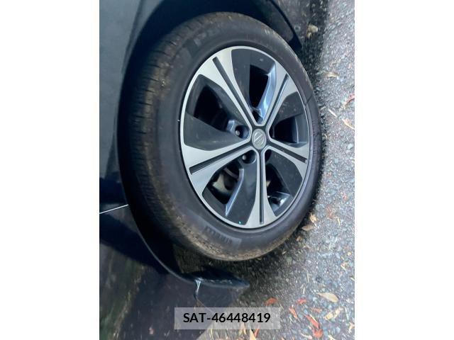 Nissan LEAF 2017-11 8158669-6