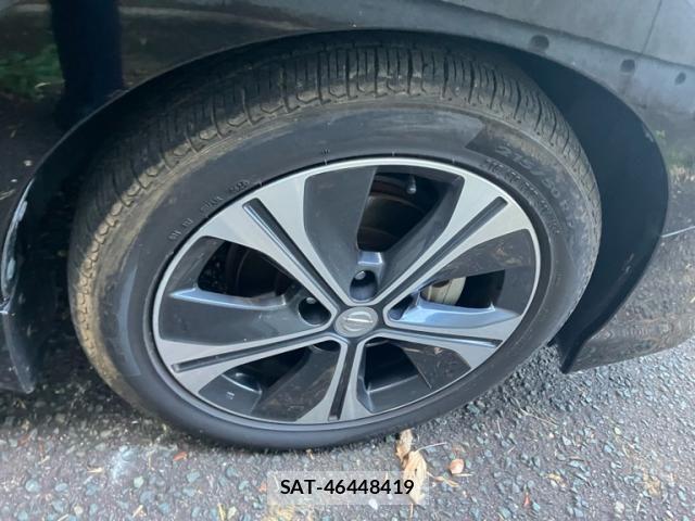 Nissan LEAF 2017-11 8158669-7