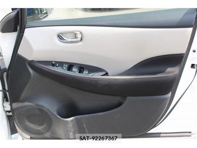 Nissan LEAF 2020-02 8208261-24