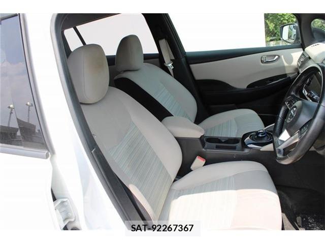 Nissan LEAF 2020-02 8208261-25