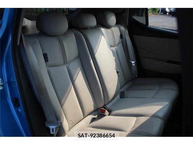 Nissan LEAF 2023-02 8208257-14