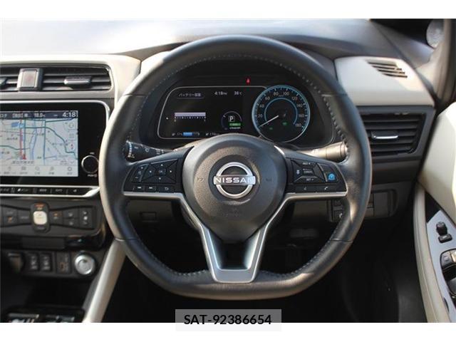 Nissan LEAF 2023-02 8208257-15