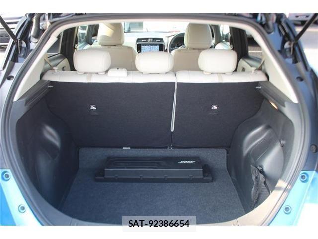 Nissan LEAF 2023-02 8208257-17