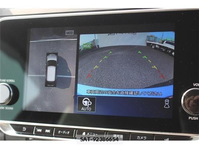 Nissan LEAF 2023-02 8208257-1