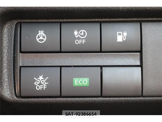 Nissan LEAF 2023-02 8208257-4