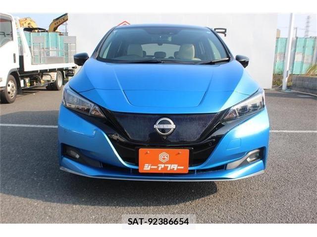 Nissan LEAF 2023-02 8208257-6