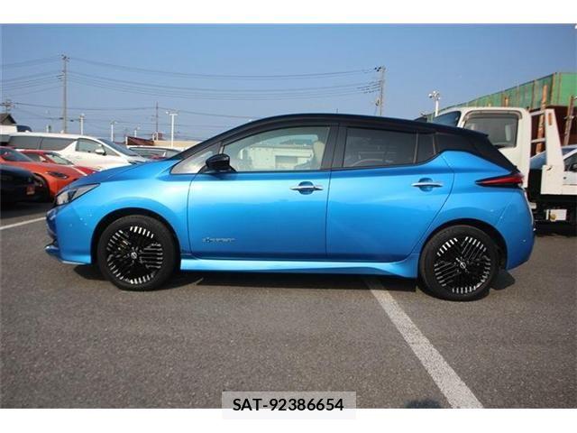 Nissan LEAF 2023-02 8208257-7