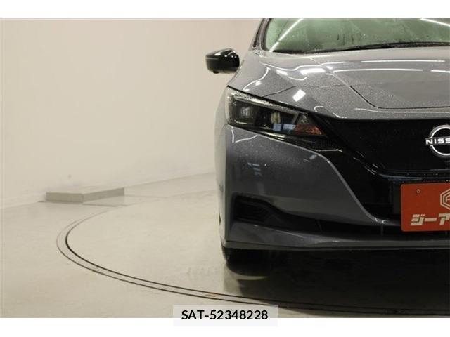 Nissan LEAF 2022-06 8208256-16