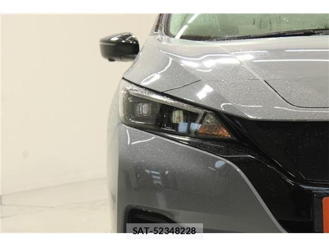 Nissan LEAF 2022-06 8208256-17