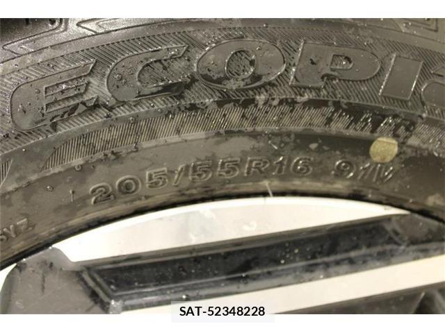 Nissan LEAF 2022-06 8208256-27