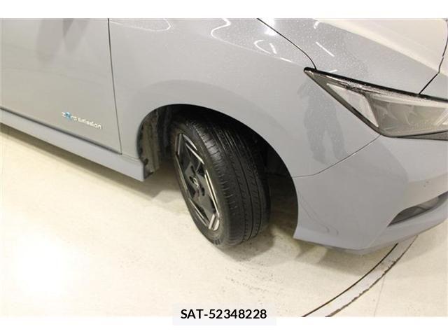 Nissan LEAF 2022-06 8208256-28