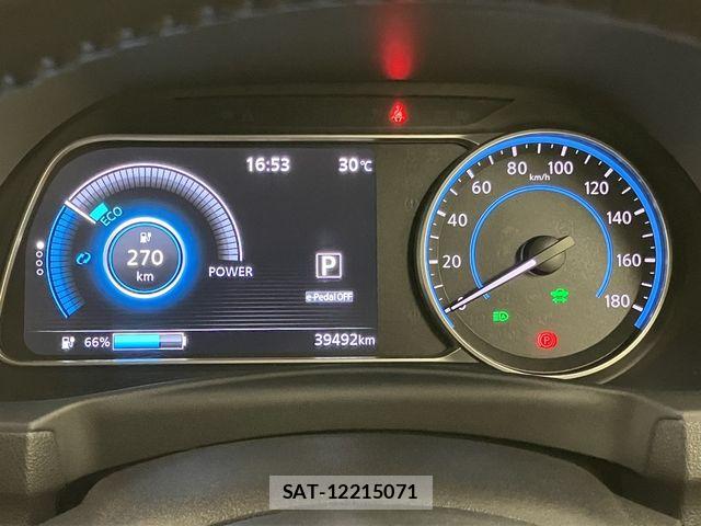 Nissan LEAF 2021-08 8208258-28