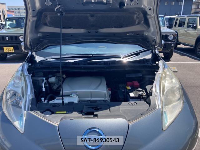 Nissan LEAF 2016-09 8208262-11