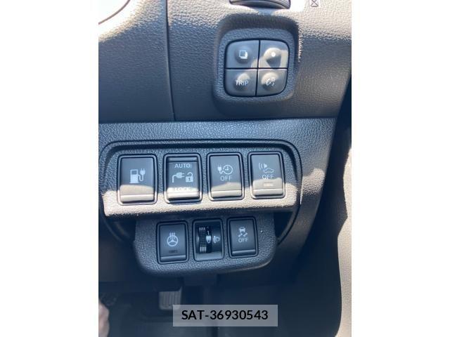 Nissan LEAF 2016-09 8208262-20