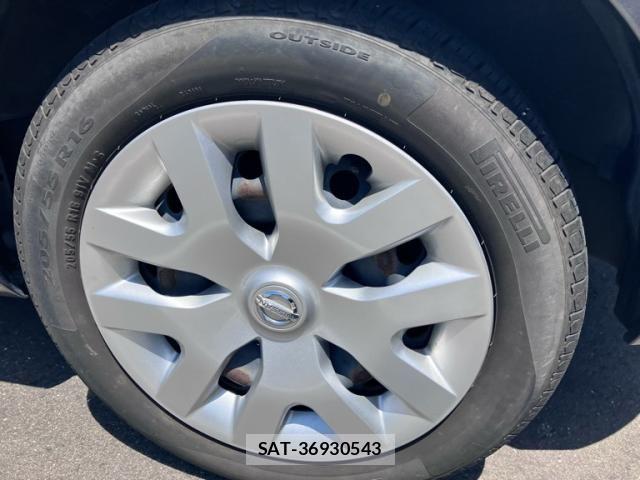 Nissan LEAF 2016-09 8208262-5