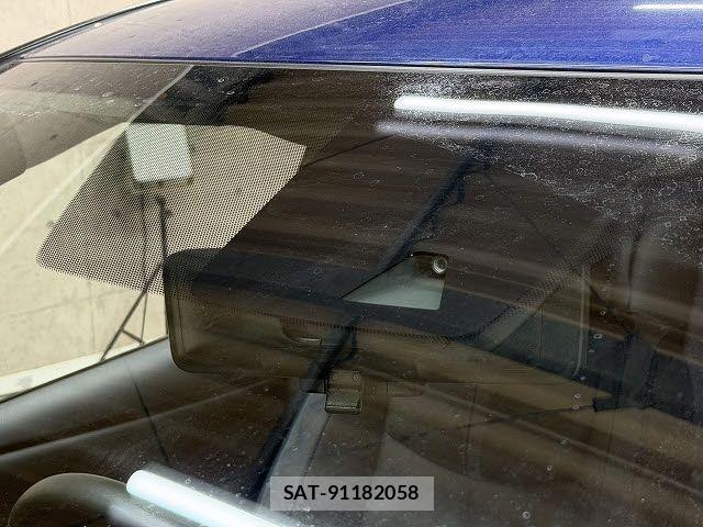 Nissan LEAF 2021-04 8208255-17