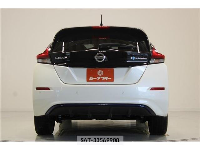 Nissan LEAF 2019-05 8230566-11